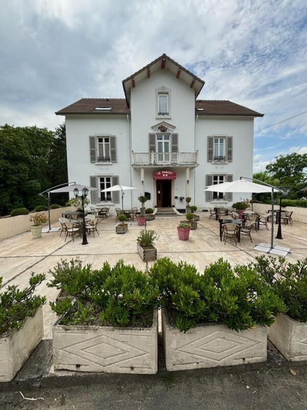 Logis Hotel & Restaurant Le Parcey Exterior foto